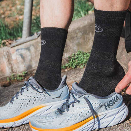 LIGHT RUN High Socks Merino