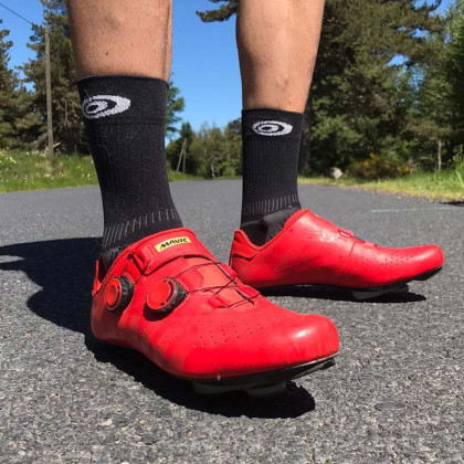 Bike Elite cycle socks white